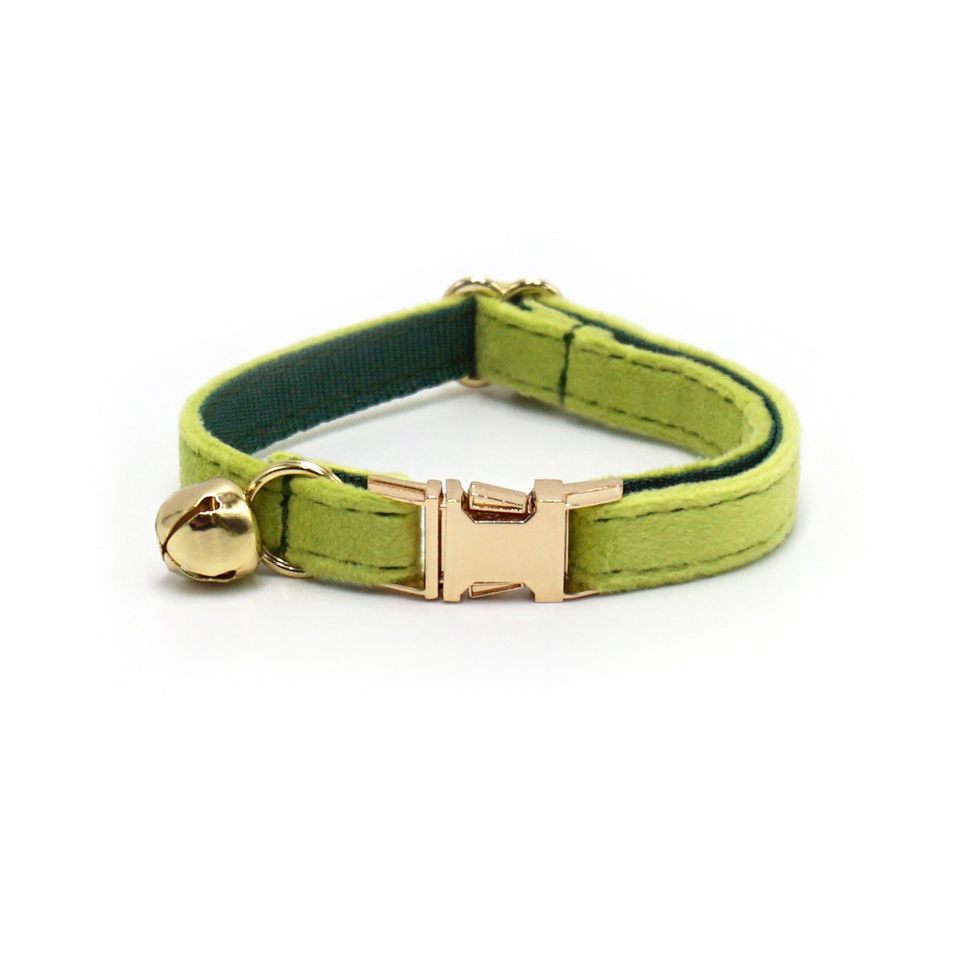 Luxury Velvet Collar With Gold Bell