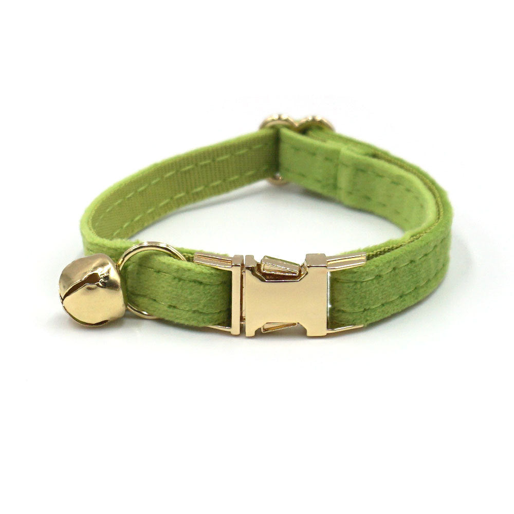 Luxury Velvet Collar With Gold Bell