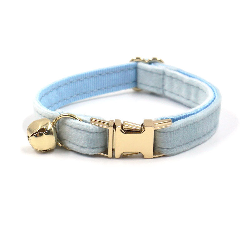 Luxury Velvet Collar With Gold Bell